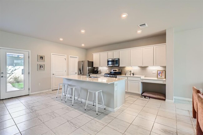 Building Photo - 5409 Charles Merle Dr