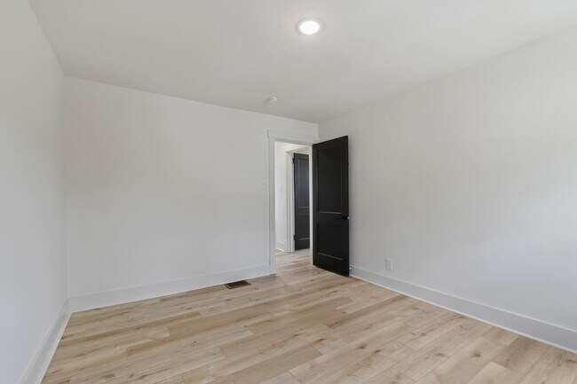 Building Photo - READY FOR MOVE IN! Don't miss this fully renovated 3-bedroom in Penn Hills!