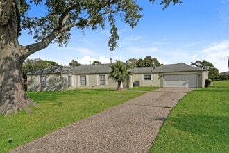 Building Photo - 5100 Goose Creek Dr