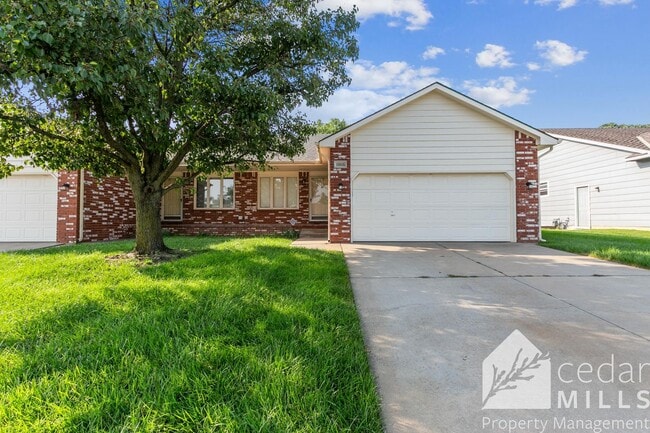 Primary Photo - 3 BED, 3 BATH DOUGLAS AND MAIZE