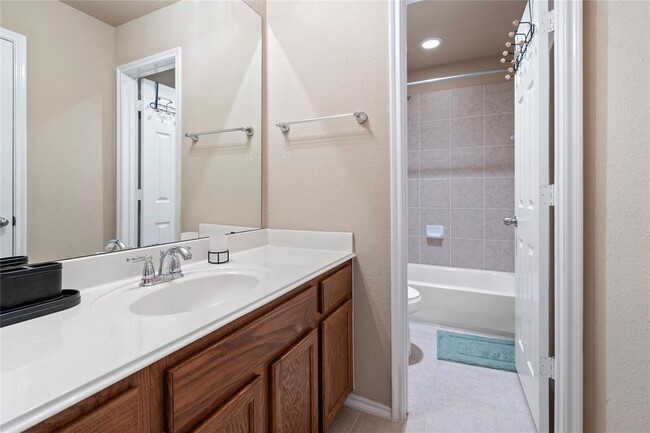 Building Photo - 26914 Harmony Shores Dr