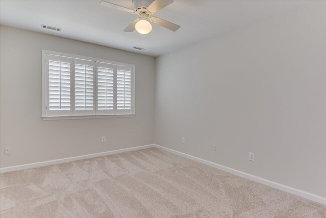 Building Photo - 9 Juniper Loop