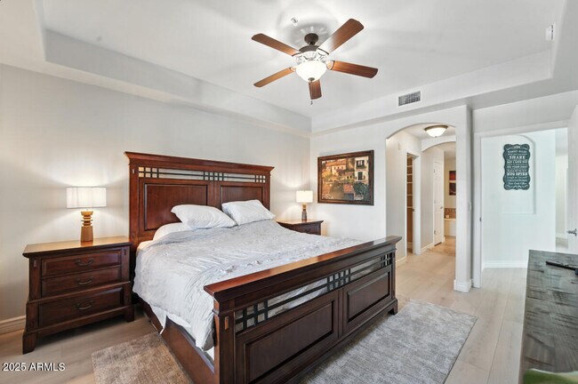 Building Photo - 5350 E Deer Valley Dr