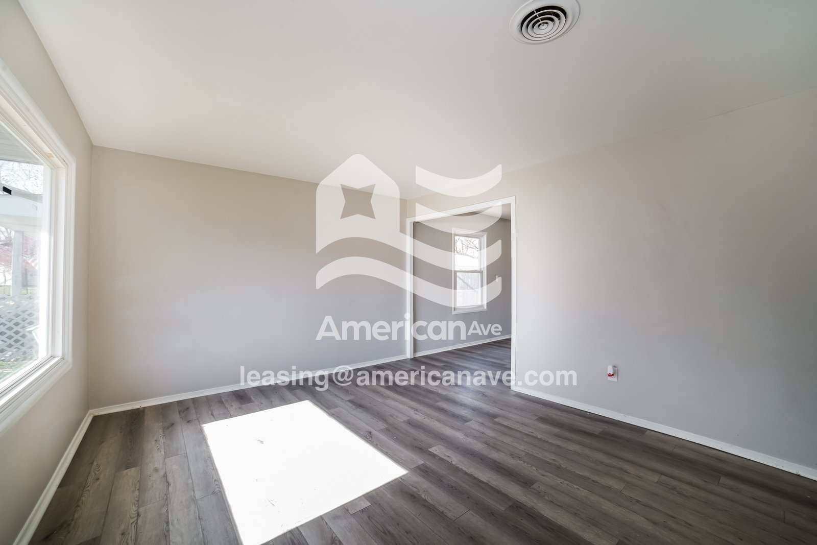 Building Photo - 1609 Koch St