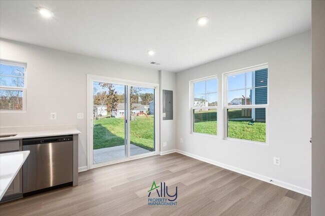 Building Photo - 54 Sophie Kathryn Dr