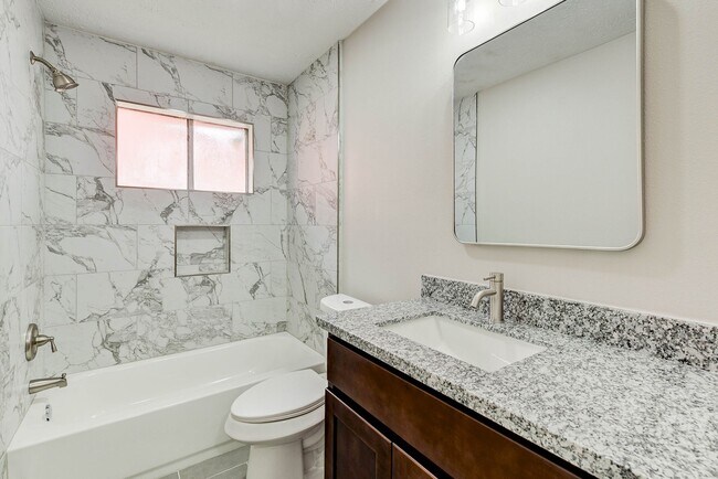 Building Photo - 16506 Quiet Quail Dr