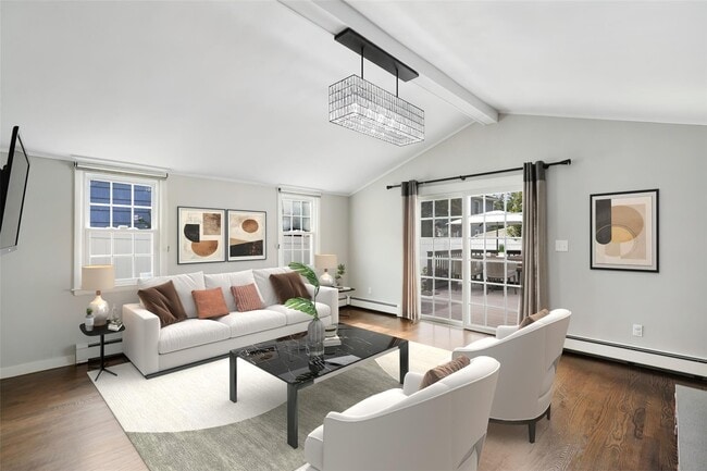 Building Photo - 9 Bulkley Manor