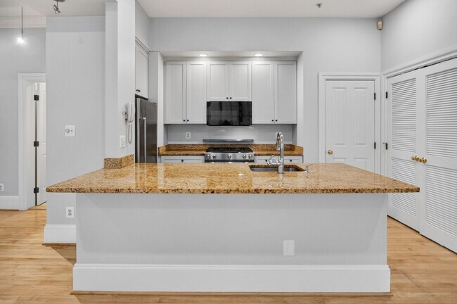 Building Photo - 1520 O St NW