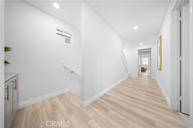 Building Photo - 751 Benchmark