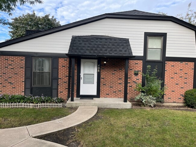 Primary Photo - 408 W Inverrary Ln