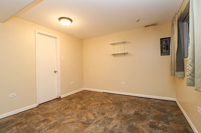 Building Photo - 500 Westwood Ave