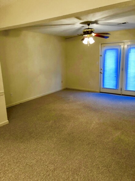 Building Photo - 1146 Northwood Loop