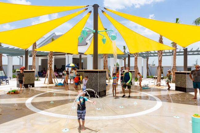 Building Photo - 15145 Cameo Ct