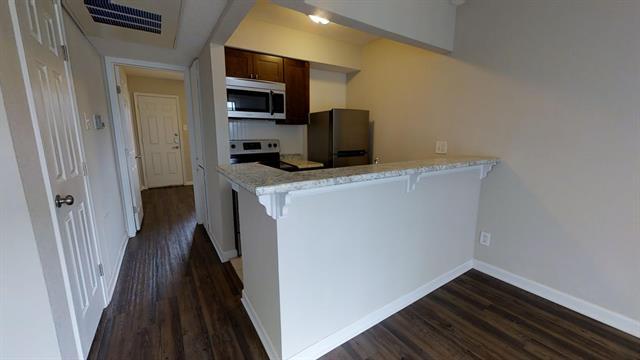 Building Photo - 5515 Gaston Ave