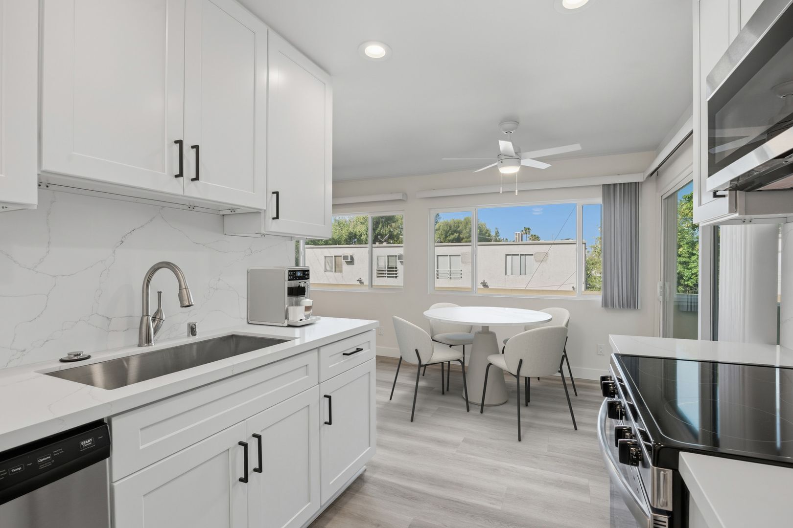 Building Photo - 5409 Radford Ave