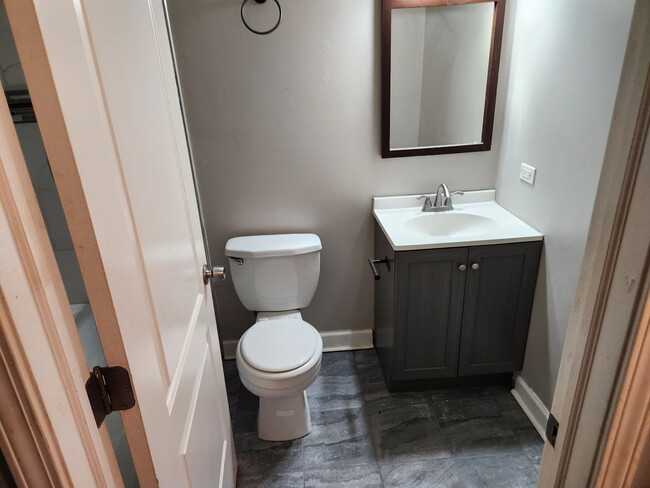 Building Photo - 4453 Provincetown Dr