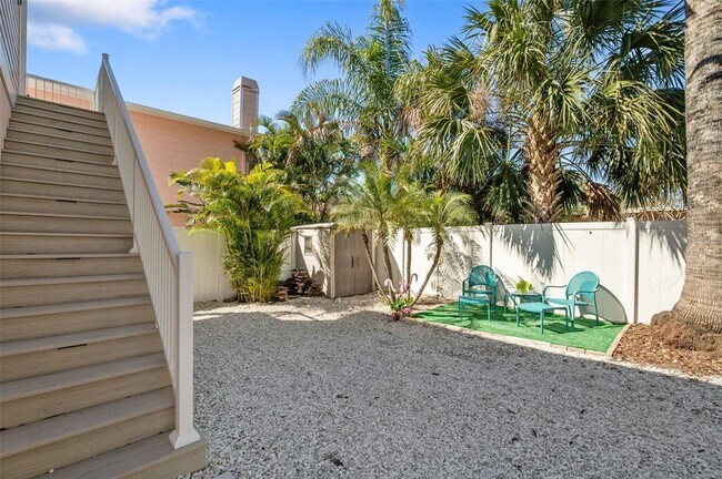 Building Photo - 345 Bailey St