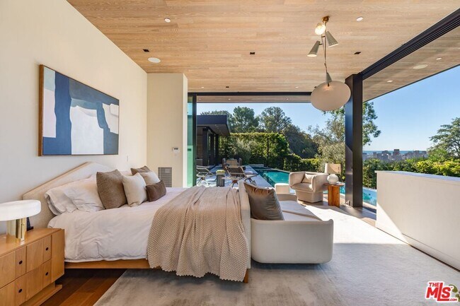 Building Photo - 1335 Carla Ln