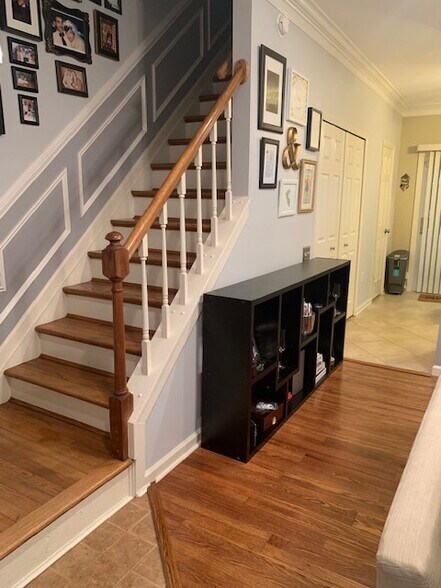 Building Photo - 3715 Hampton Ct