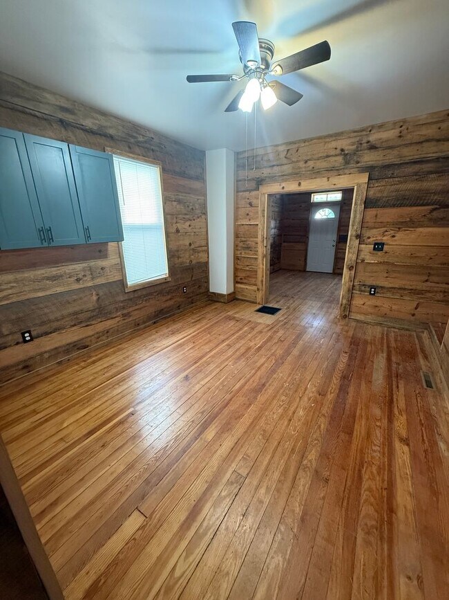 Building Photo - 3 Bedroom 1 Bathroom house in Carlisle PA!