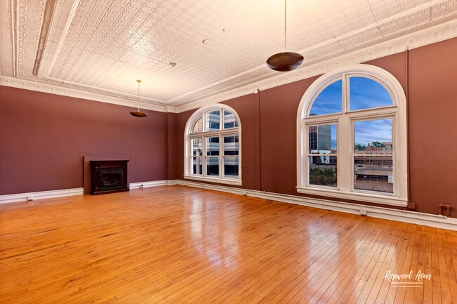 Building Photo - 169 S Schuyler Ave