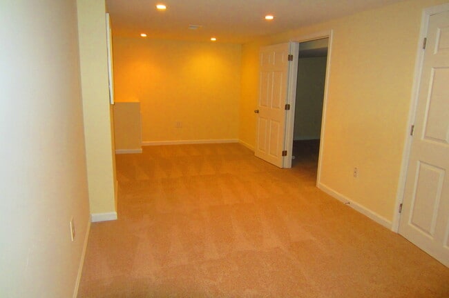 Building Photo - Coming Soon - Fabulous Detached Home in Robinson HS Pyramid!!
