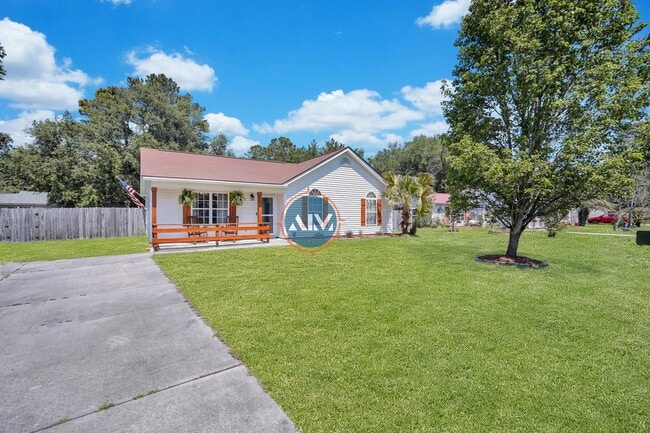 Building Photo - Beautiful 3 Bed 2 Bath Home located in his...