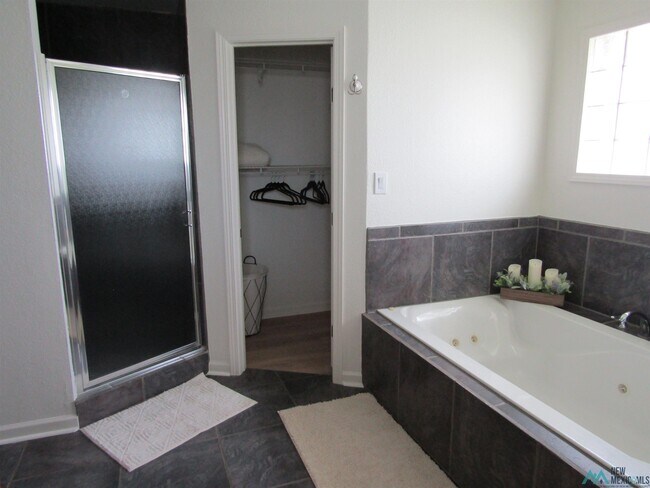 Building Photo - 1506 Northgate Pl