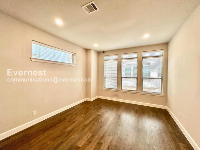 Building Photo - 4227 Boyer Pl