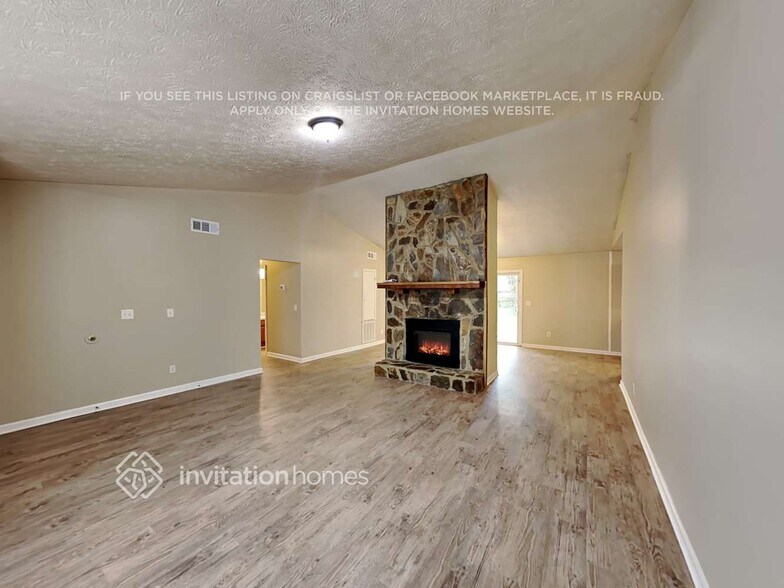 Building Photo - 86 Hartley Way
