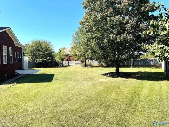 Building Photo - 106 Matilda Dr