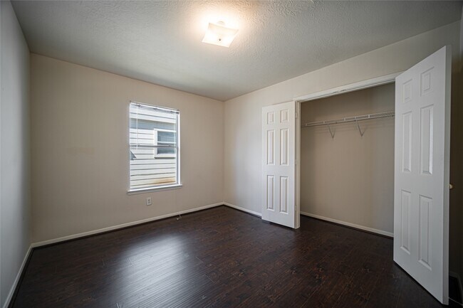 Building Photo - 19815 Portlick Ct