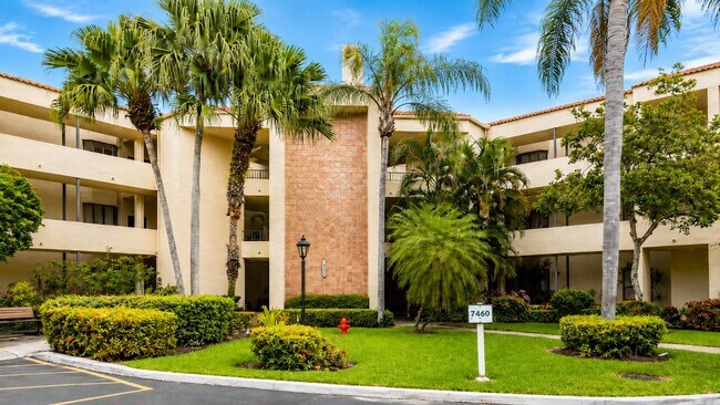 Building Photo - 7460 La Paz Blvd