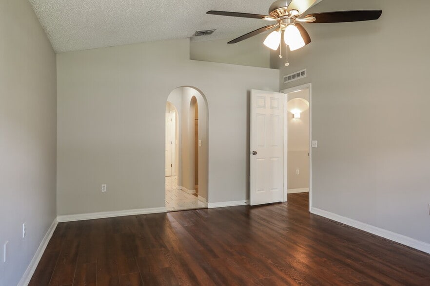 Building Photo - 3424 Steelgate Ct