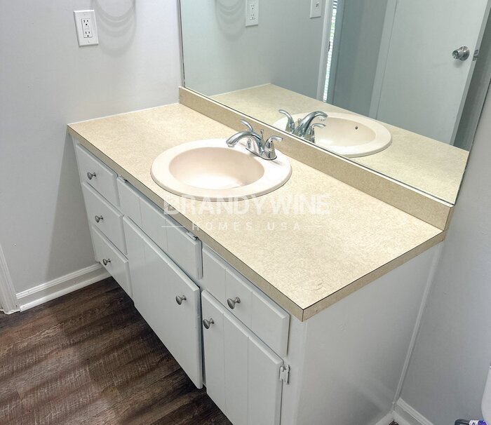 Building Photo - 4527 Hickory Grove Dr NW