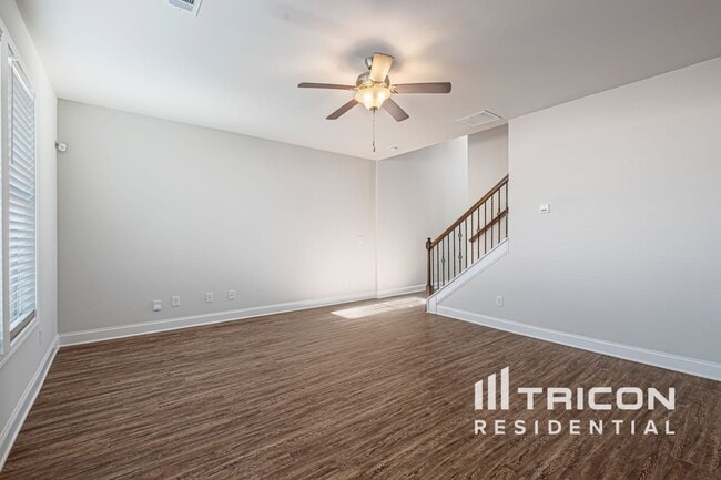 Building Photo - 4162 Bella View Dr