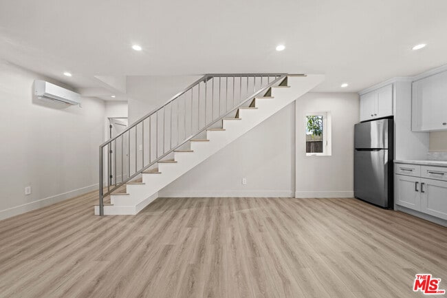 Building Photo - 1507 Edris Dr