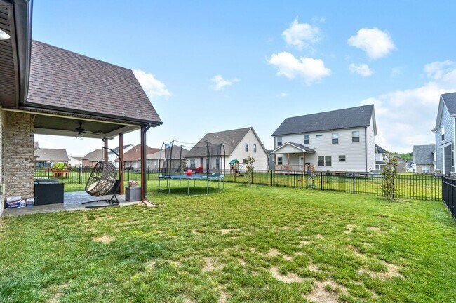 Building Photo - Large 4 bedroom home for rent in Sango!