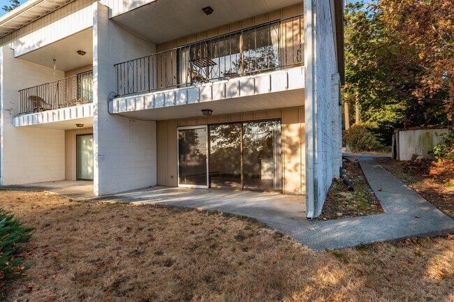 Building Photo - L730 Harrier