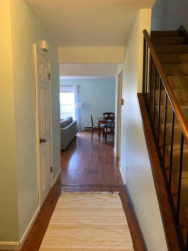 Building Photo - 136 Haverford Cir