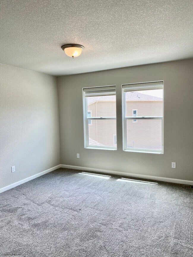 Building Photo - Newly Built 3 Bedroom Townhome with Commun...