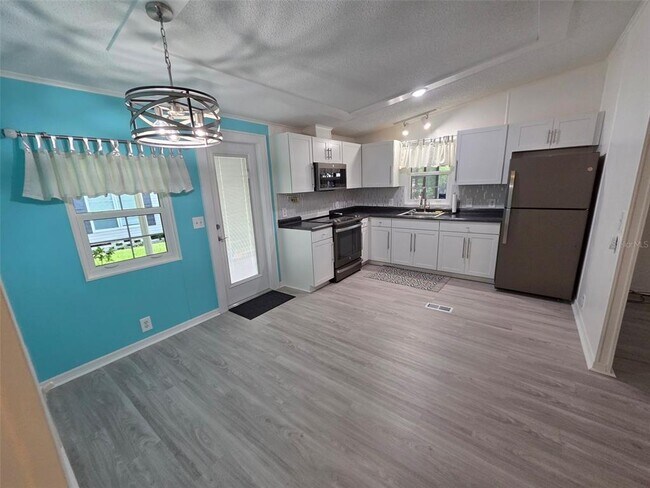 Building Photo - 4613 Tangelo Dr