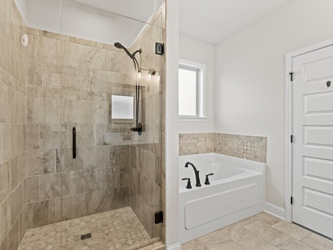 Building Photo - 9036 Mountain Preserve Blvd SE