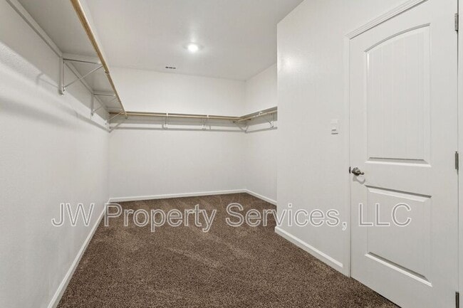 Building Photo - 5653 Oakworth St