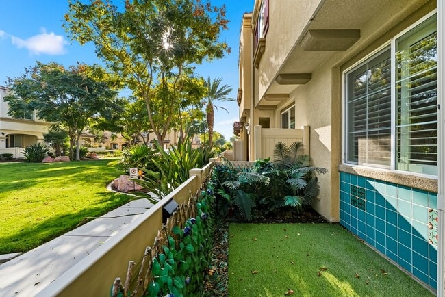 Building Photo - 1460 Mockingbird Ct