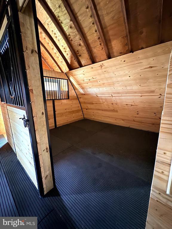 Building Photo - 3679 Pickertown Rd