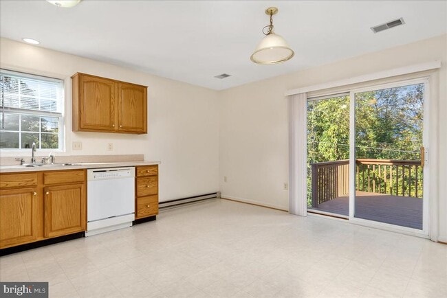Building Photo - 37 S Colonial Dr