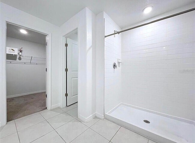 Building Photo - 6557 Bar S Bar Trl