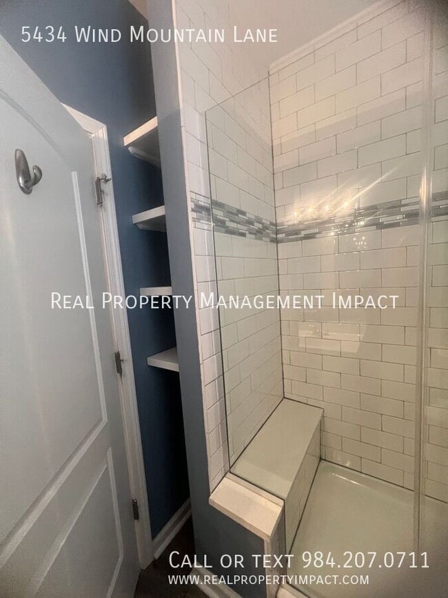 Building Photo - 5434 Wind Mountain Ln