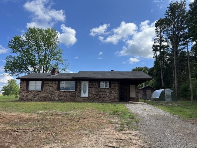 Primary Photo - 2713 State Hwy 315